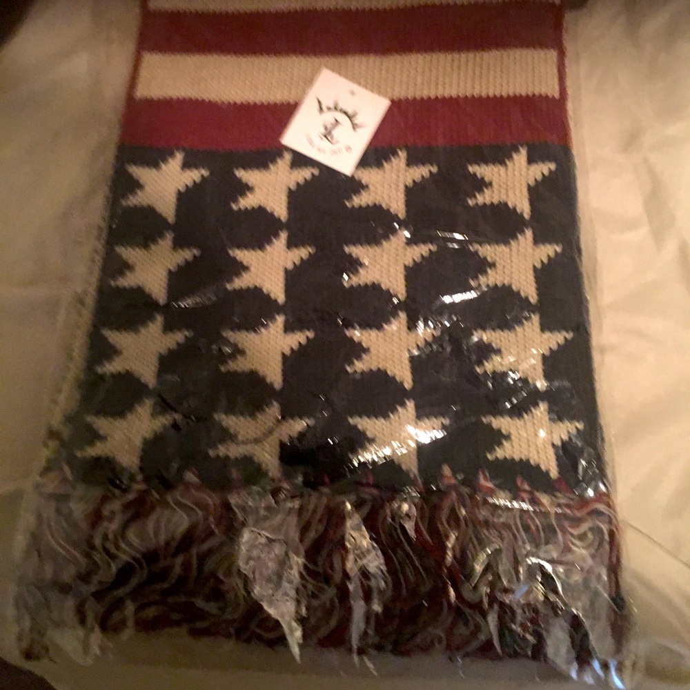 New NIP 🆕 USA Scarf